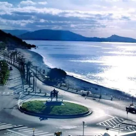 Διαμέρισμα Namaste Rhodes City